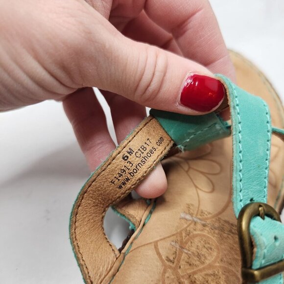Born Concepts Leather Sandals Toe-Post Wedges Teal Strappy Women's 6 - Picture 8 of 9